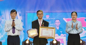 Trình UBND TPHCM 11 cá nhân nhận Giải thưởng Tôn Đức Thắng lần thứ 26