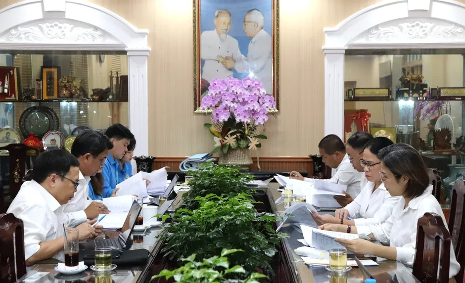Trình UBND TPHCM 11 cá nhân nhận Giải thưởng Tôn Đức Thắng lần thứ 26 Trình UBND TPHCM 11 cá nhân nhận Giải thưởng Tôn Đức Thắng lần thứ 26