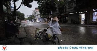 Trời bỗng dưng tối sầm, "11h trưa mà như nửa đêm" ở Ninh Bình