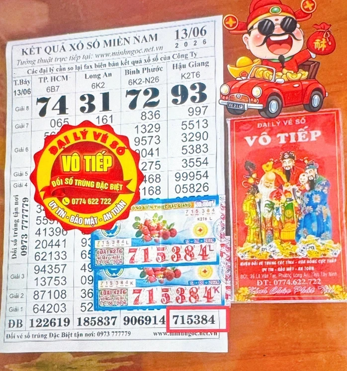 Trời mưa, đại lý thấy “ấm lòng” khi đổi loạt giải thưởng xổ số miền Nam Trời mưa, đại lý thấy “ấm lòng” khi đổi loạt giải thưởng xổ số miền Nam