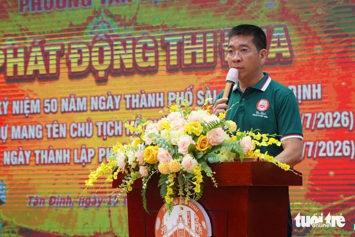 Trồng thêm cây xanh tại công viên Lê Văn Tám, vỉa hè đường Hoàng Sa dịp 50 năm TP.HCM mang tên Bác