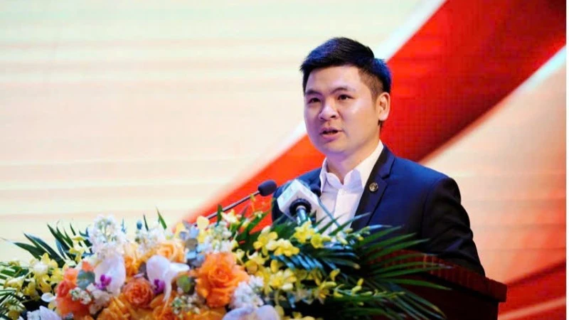 Trung tâm Bóng đá Cộng đồng Hà Nội FC: Bước khởi đầu từ một cam kết với cử tri Trung tâm Bóng đá Cộng đồng Hà Nội FC: Bước khởi đầu từ một cam kết với cử tri