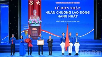 Trung ương Đoàn Thanh niên Cộng sản Hồ Chí Minh đón nhận Huân chương Lao động hạng Nhất