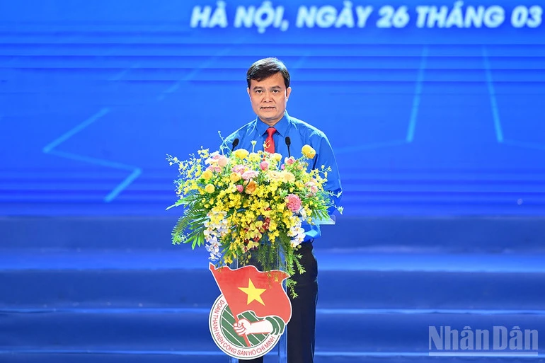Trung ương Đoàn Thanh niên Cộng sản Hồ Chí Minh đón nhận Huân chương Lao động hạng Nhất Trung ương Đoàn Thanh niên Cộng sản Hồ Chí Minh đón nhận Huân chương Lao động hạng Nhất