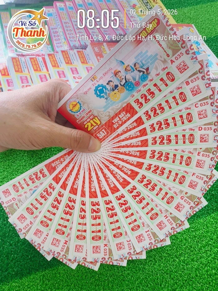 Trúng xổ số miền Nam dịp lễ 30-4 và 1-5, nhiều người nhận tiền lẫn đổi vàng Trúng xổ số miền Nam dịp lễ 30-4 và 1-5, nhiều người nhận tiền lẫn đổi vàng