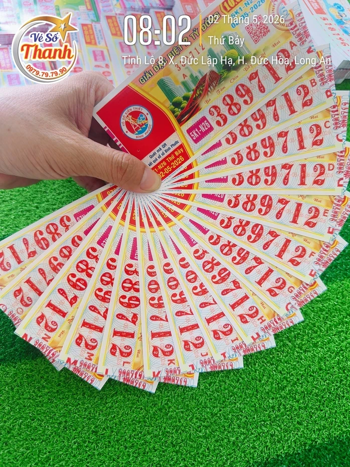 Trúng xổ số miền Nam dịp lễ 30-4 và 1-5, nhiều người nhận tiền lẫn đổi vàng Trúng xổ số miền Nam dịp lễ 30-4 và 1-5, nhiều người nhận tiền lẫn đổi vàng
