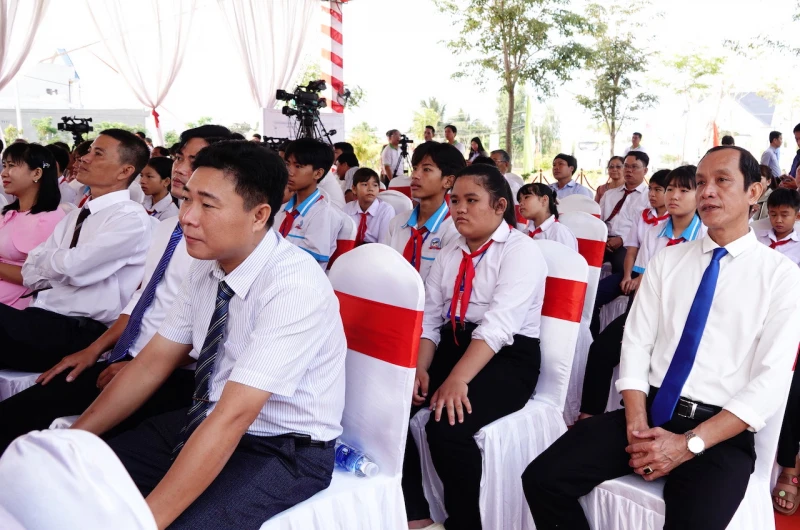Trường phổ thông nội trú liên cấp, động lực phát triển giáo dục vùng biên ở Đồng Tháp Trường phổ thông nội trú liên cấp, động lực phát triển giáo dục vùng biên ở Đồng Tháp