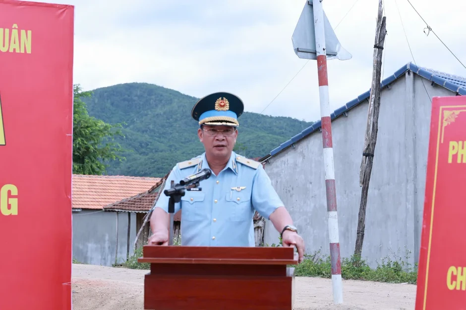 Trường Sĩ quan Không quân bàn giao nhà tình nghĩa tại Đắk Lắk Trường Sĩ quan Không quân bàn giao nhà tình nghĩa tại Đắk Lắk