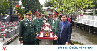 Truy điệu, an táng 10 hài cốt liệt sĩ ở xã Đắk Pék, tỉnh Quảng Ngãi