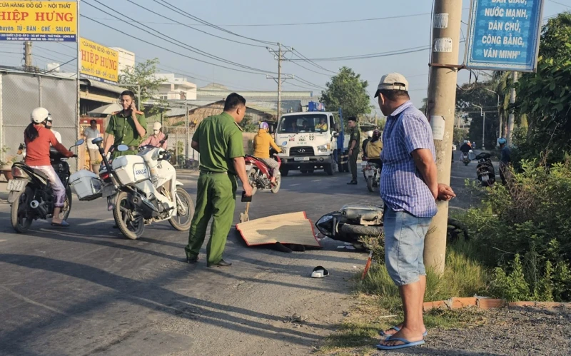 Truy đuổi xe đầu kéo gây tai nạn chết người rồi rời hiện trường Truy đuổi xe đầu kéo gây tai nạn chết người rồi rời hiện trường