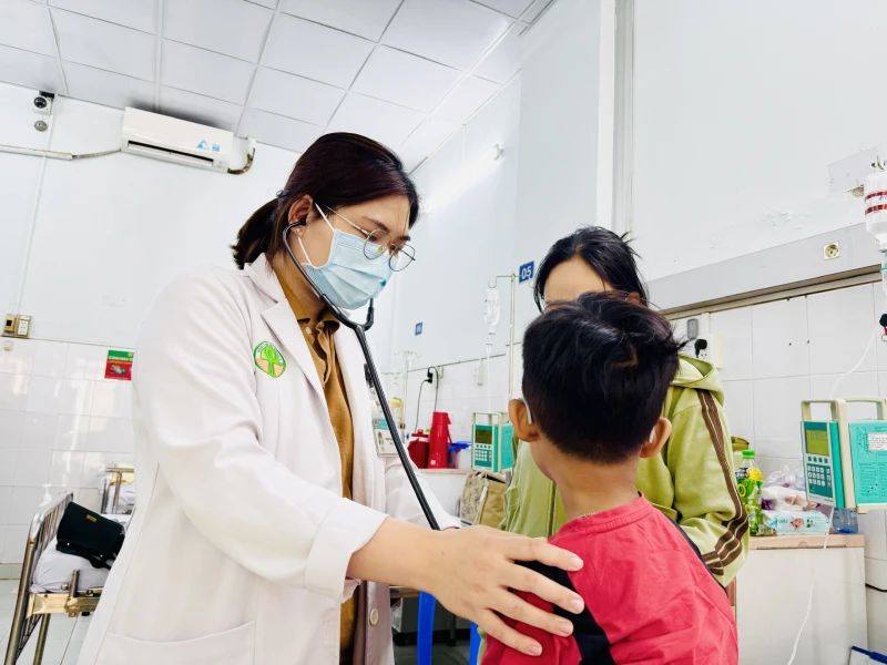 Truy xuất nguồn thực phẩm vụ 46 người nghi ngộ độc tại Trường Tiểu học Đặng Thùy Trâm
