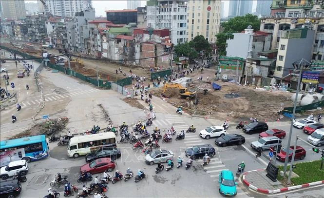 Từ hôm nay (18/5), TP Hà Nội điều chỉnh giao thông nút giao La Thành - Nguyễn Chí Thanh Từ hôm nay (18/5), TP Hà Nội điều chỉnh giao thông nút giao La Thành - Nguyễn Chí Thanh