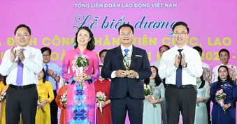 Từ tổ ấm gia đình, vun đắp tinh thần hiếu học và lao động sáng tạo