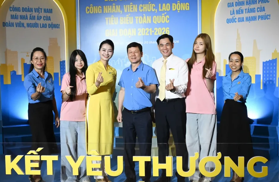 Từ tổ ấm gia đình, vun đắp tinh thần hiếu học và lao động sáng tạo Từ tổ ấm gia đình, vun đắp tinh thần hiếu học và lao động sáng tạo