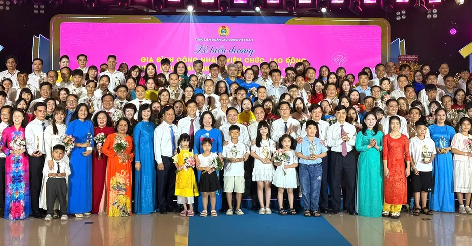 Từ tổ ấm gia đình, vun đắp tinh thần hiếu học và lao động sáng tạo Từ tổ ấm gia đình, vun đắp tinh thần hiếu học và lao động sáng tạo