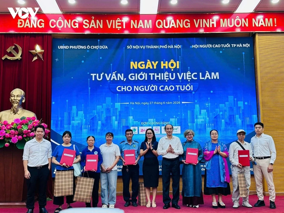Tư vấn, giới thiệu việc làm cho người cao tuổi Tư vấn, giới thiệu việc làm cho người cao tuổi