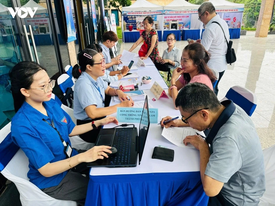 Tư vấn, giới thiệu việc làm cho người cao tuổi Tư vấn, giới thiệu việc làm cho người cao tuổi