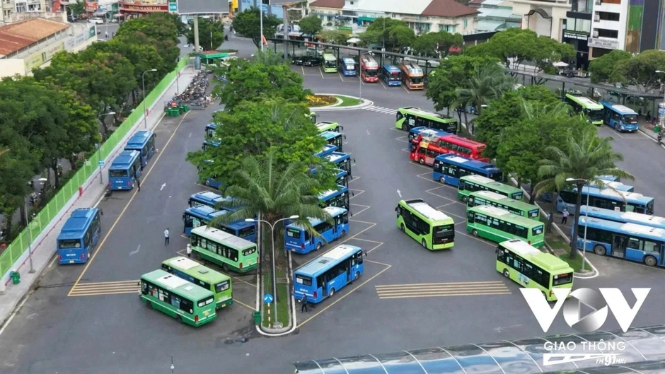 Từ xe cá nhân đến xe buýt điện: Những thay đổi đầu tiên ở Vành đai 1 Từ xe cá nhân đến xe buýt điện: Những thay đổi đầu tiên ở Vành đai 1