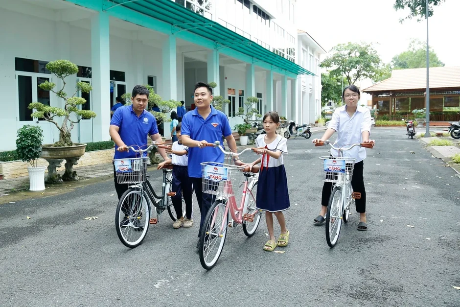 Tuổi trẻ Binh đoàn 20 chung tay chăm lo đời sống nhân dân tỉnh Đồng Tháp Tuổi trẻ Binh đoàn 20 chung tay chăm lo đời sống nhân dân tỉnh Đồng Tháp