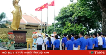 Tuổi trẻ Binh đoàn 20 tri ân các Anh hùng liệt sĩ, người có công tại Long Đất