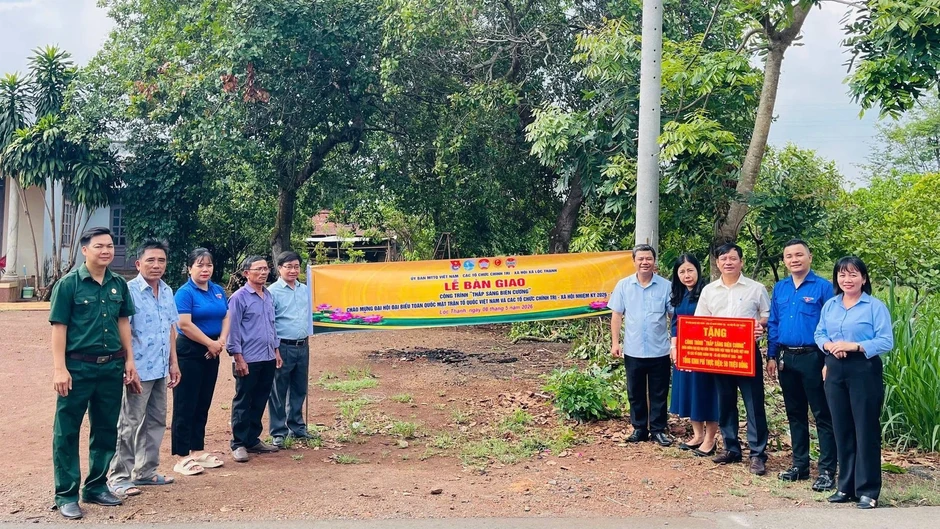 Tuổi trẻ Đồng Nai nêu cao tinh thần xung kích Tuổi trẻ Đồng Nai nêu cao tinh thần xung kích