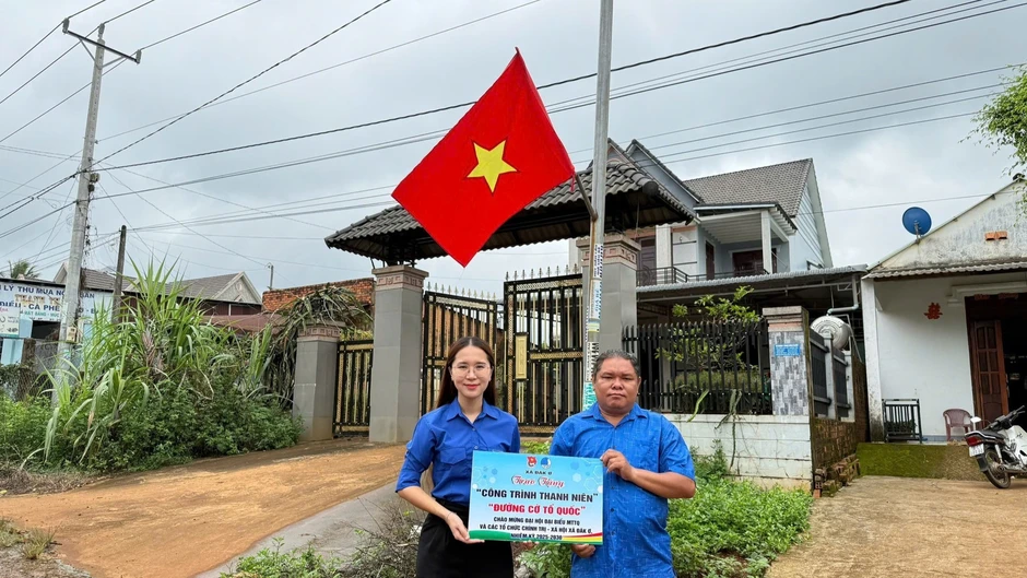 Tuổi trẻ Đồng Nai nêu cao tinh thần xung kích Tuổi trẻ Đồng Nai nêu cao tinh thần xung kích