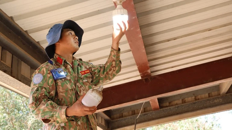 Tuổi trẻ “mũ nồi xanh” Việt Nam sôi nổi các hoạt động chào mừng Ngày thành lập Đoàn Thanh niên Cộng sản Hồ Chí Minh Tuổi trẻ “mũ nồi xanh” Việt Nam sôi nổi các hoạt động chào mừng Ngày thành lập Đoàn Thanh niên Cộng sản Hồ Chí Minh
