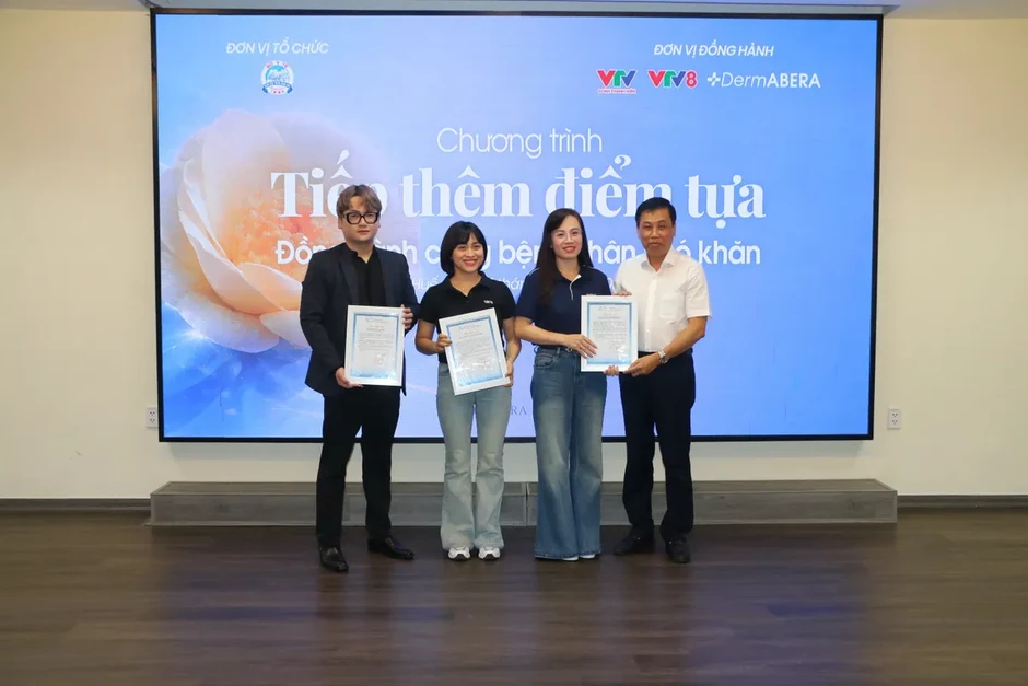 Tuổi trẻ VTV hỗ trợ bệnh nhân khó khăn tại Huế Tuổi trẻ VTV hỗ trợ bệnh nhân khó khăn tại Huế