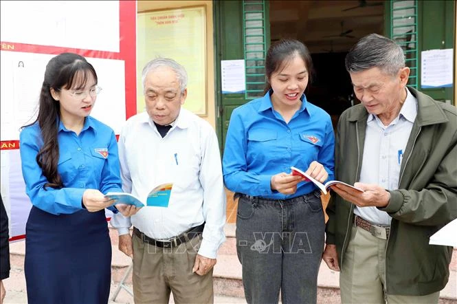 Tuổi trẻ xung kích hướng về ngày hội non sông
