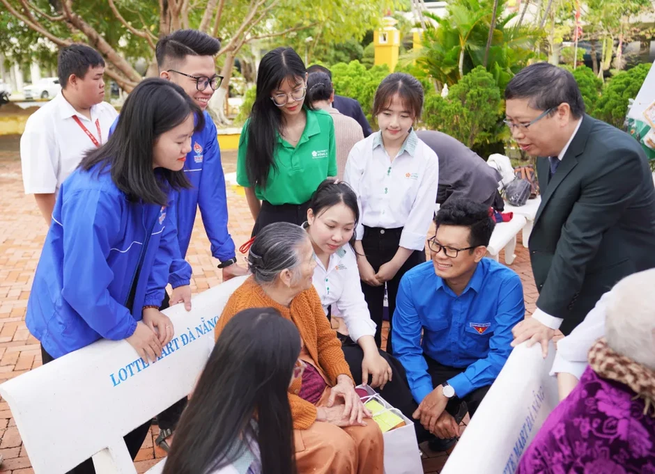 Tưởng niệm, tri ân liệt sĩ Gạc Ma tại Đà Nẵng Tưởng niệm, tri ân liệt sĩ Gạc Ma tại Đà Nẵng