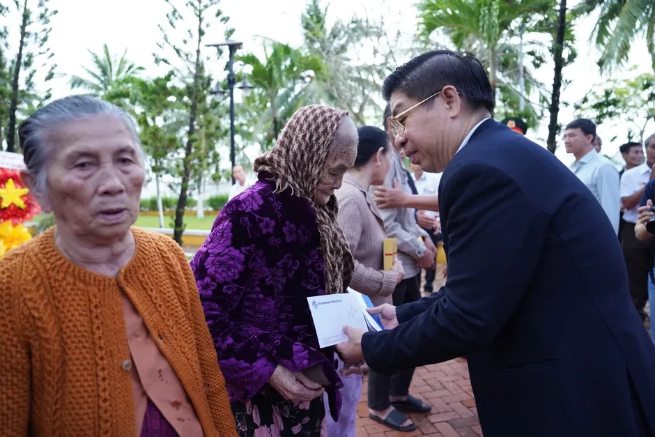 Tưởng niệm, tri ân liệt sĩ Gạc Ma tại Đà Nẵng Tưởng niệm, tri ân liệt sĩ Gạc Ma tại Đà Nẵng