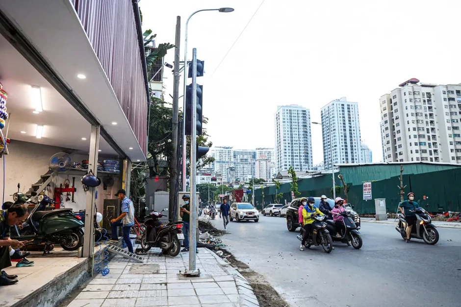 Tuyến đường ám ảnh vì ùn tắc, ô nhiễm “thay áo mới” sau nhiều năm chờ đợi Tuyến đường ám ảnh vì ùn tắc, ô nhiễm “thay áo mới” sau nhiều năm chờ đợi