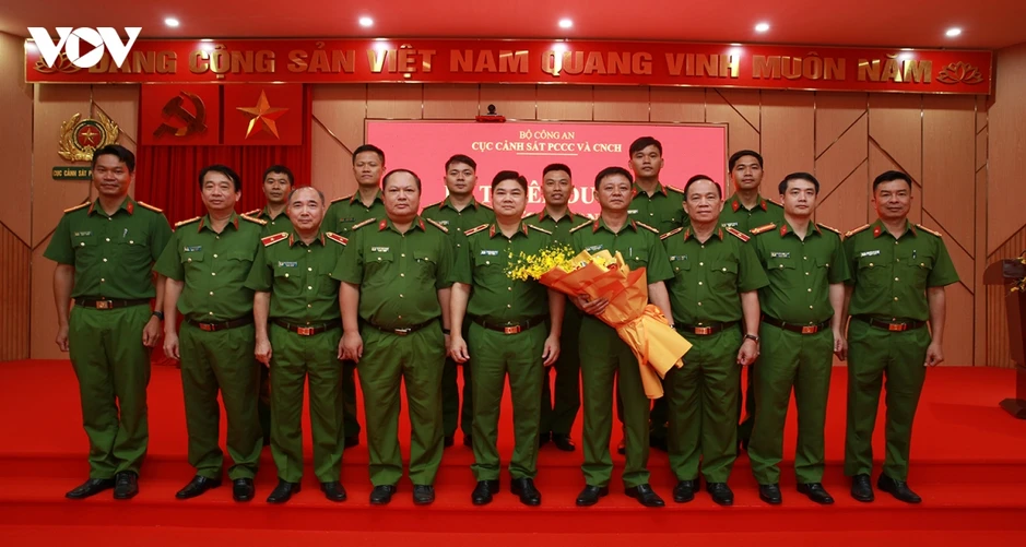 Tuyên dương cán bộ, chiến sỹ mang sứ mạng nhân đạo cao cả từ Venezuela trở về Tuyên dương cán bộ, chiến sỹ mang sứ mạng nhân đạo cao cả từ Venezuela trở về