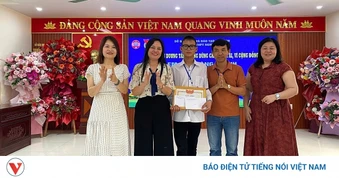 Tuyên dương nam sinh lớp 10 ở Nghệ An dũng cảm cứu 2 người gặp nạn trên biển