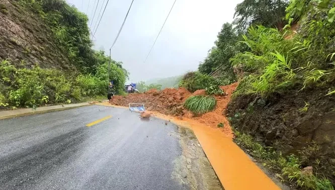 Tuyên Quang bổ sung hơn 11 tỷ đồng khắc phục sạt lở do mưa lũ Tuyên Quang bổ sung hơn 11 tỷ đồng khắc phục sạt lở do mưa lũ