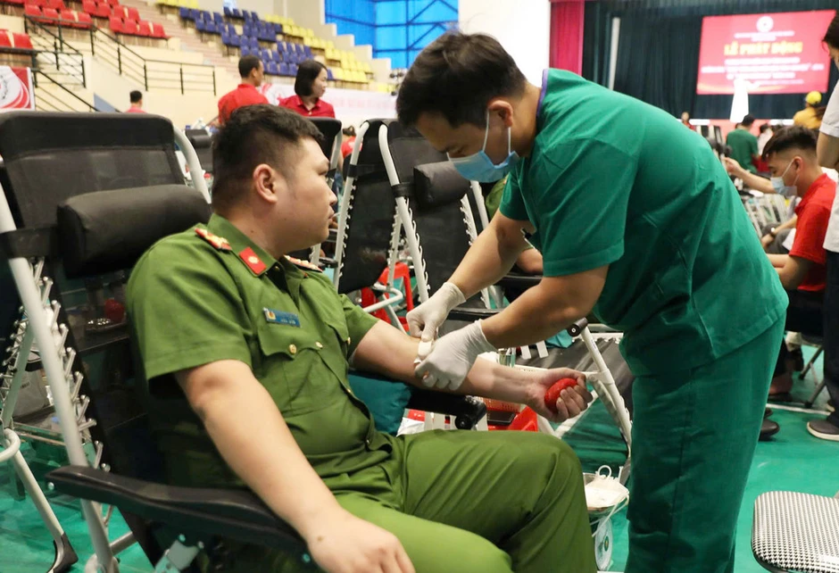 Tuyên Quang: Hơn 2.000 người tham gia hưởng ứng “Ngày toàn dân hiến máu tình nguyện”