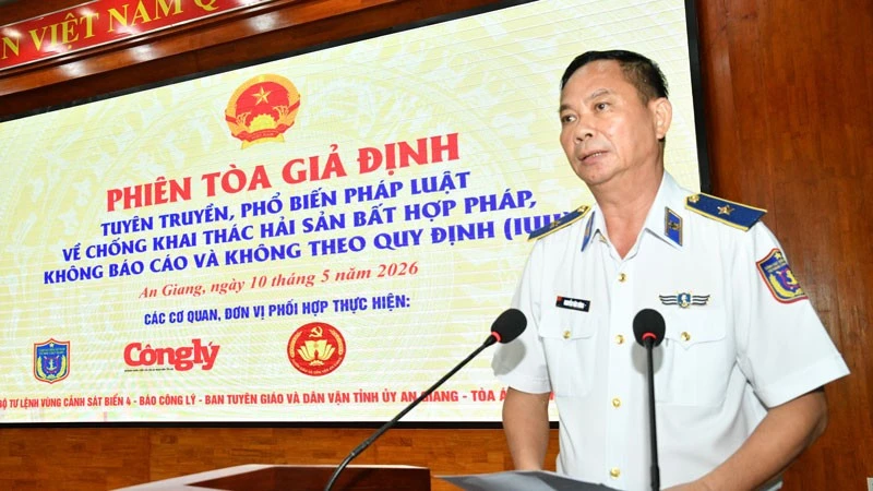 Tuyên truyền chống khai thác IUU bằng “Phiên tòa giả định” Tuyên truyền chống khai thác IUU bằng “Phiên tòa giả định”