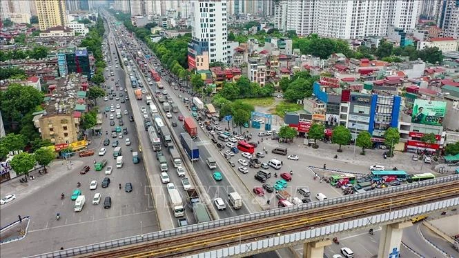UAV hỗ trợ phát hiện vi phạm, xử lý điểm nghẽn giao thông tại Hà Nội UAV hỗ trợ phát hiện vi phạm, xử lý điểm nghẽn giao thông tại Hà Nội