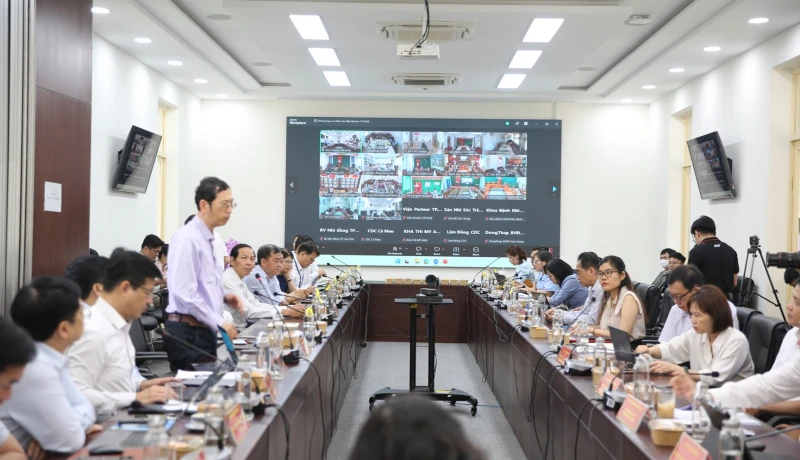 Ứng phó dịch tay chân miệng: Không để lây nhiễm chéo, hạn chế thấp nhất tử vong Ứng phó dịch tay chân miệng: Không để lây nhiễm chéo, hạn chế thấp nhất tử vong