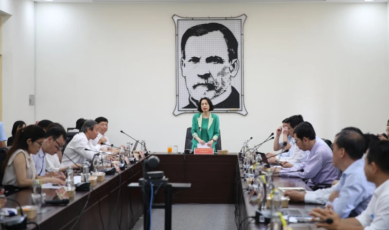 Ứng phó dịch tay chân miệng: Không để lây nhiễm chéo, hạn chế thấp nhất tử vong Ứng phó dịch tay chân miệng: Không để lây nhiễm chéo, hạn chế thấp nhất tử vong