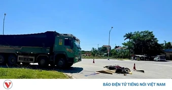 Va chạm với xe tải, người đàn ông đi xe máy tử vong tại chỗ