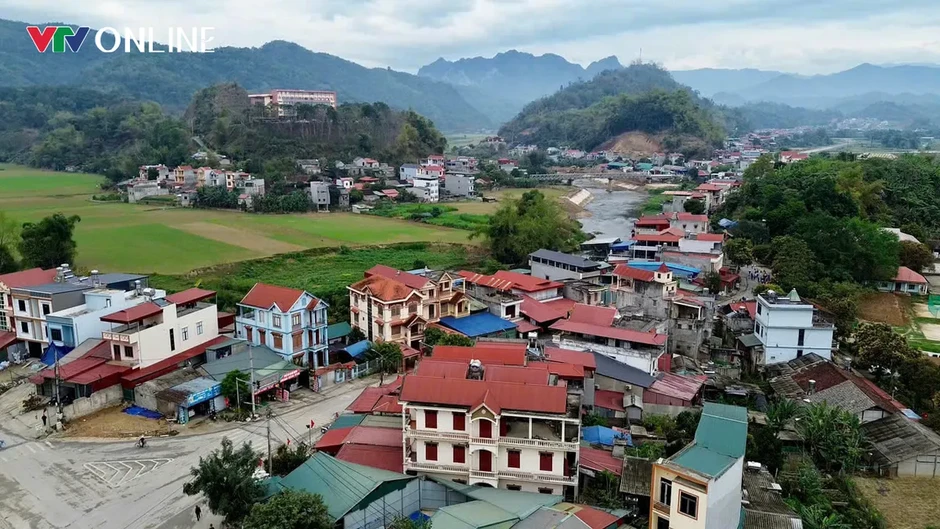 Về Phiêng Chì nơi thành lập chính quyền đầu tiên của cả nước Về Phiêng Chì nơi thành lập chính quyền đầu tiên của cả nước