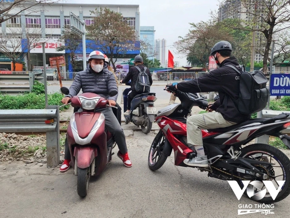 Vi phạm giao thông tại đường ngang đường sắt sẽ bị xử phạt như thế nào từ 15/5 Vi phạm giao thông tại đường ngang đường sắt sẽ bị xử phạt như thế nào từ 15/5