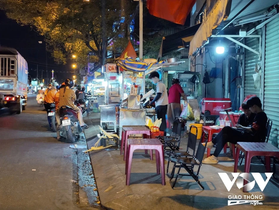 Vỉa hè của ai? Vỉa hè của ai?