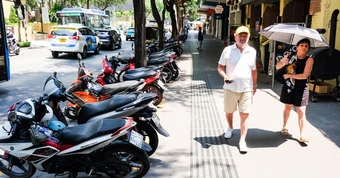 Vỉa hè đã dần thông thoáng