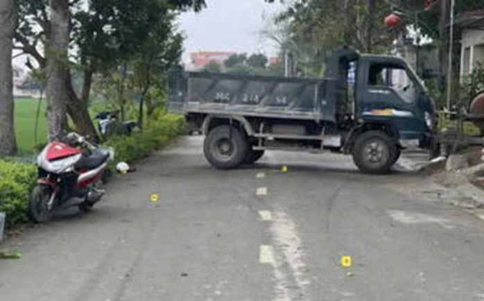 VIDEO: Ô tô tải phóng nhanh phanh gấp, quay ngang đường khiến 2 phụ nữ thương vong VIDEO: Ô tô tải phóng nhanh phanh gấp, quay ngang đường khiến 2 phụ nữ thương vong