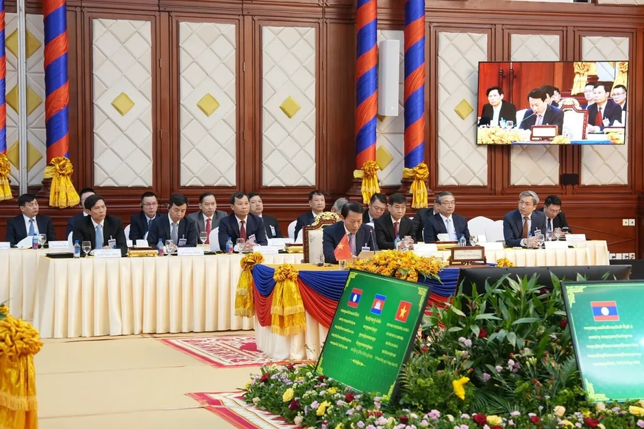 Việt Nam - Campuchia - Lào tăng cường hợp tác an ninh Việt Nam - Campuchia - Lào tăng cường hợp tác an ninh