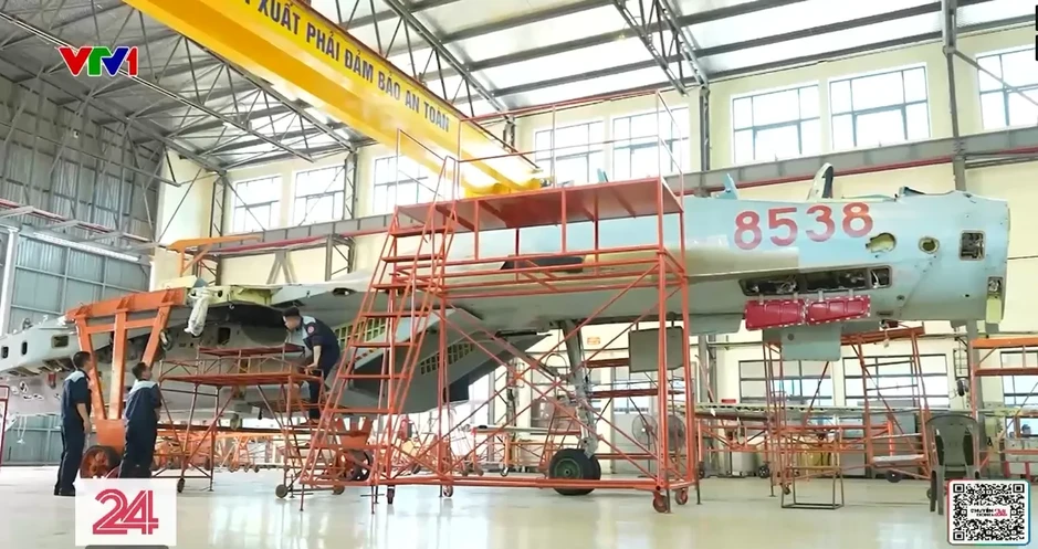 Việt Nam làm chủ công nghệ đại tu tăng hạn tiêm kích Su-30MK2 Việt Nam làm chủ công nghệ đại tu tăng hạn tiêm kích Su-30MK2
