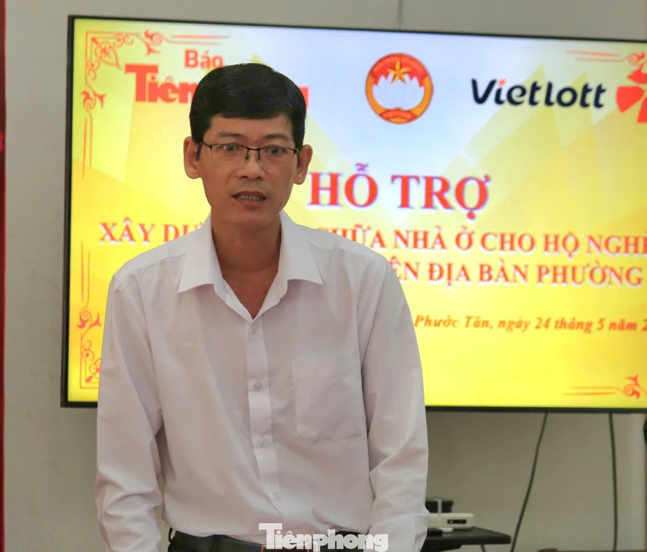 Vietlott cùng Báo Tiền Phong tặng 200 triệu đồng xây nhà cho bà con Đồng Nai Vietlott cùng Báo Tiền Phong tặng 200 triệu đồng xây nhà cho bà con Đồng Nai
