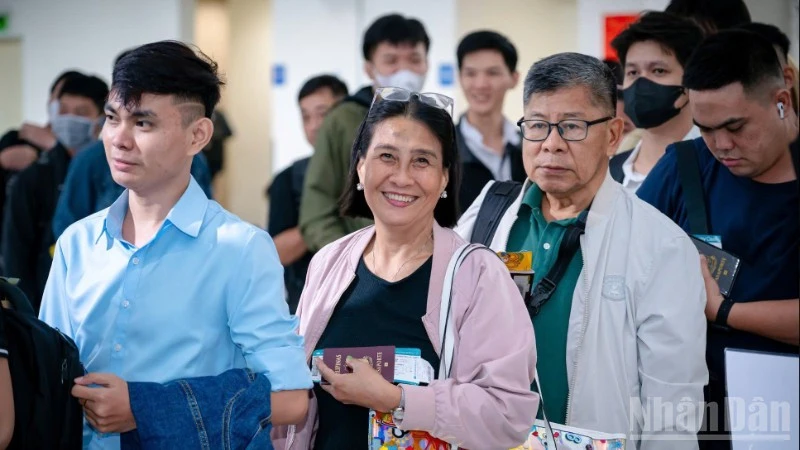 Vietnam Airlines giảm 15% giá vé cho người cao tuổi